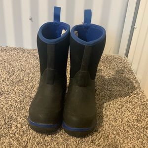 Size 8 Boys Muck Boots